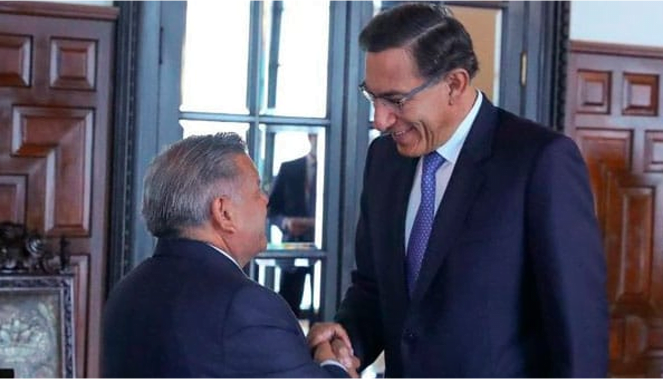 CÉSAR ACUÑA HABRÍA OFRECIDO A VIZCARRA 2 AÑOS MÁS DE GOBIERNO