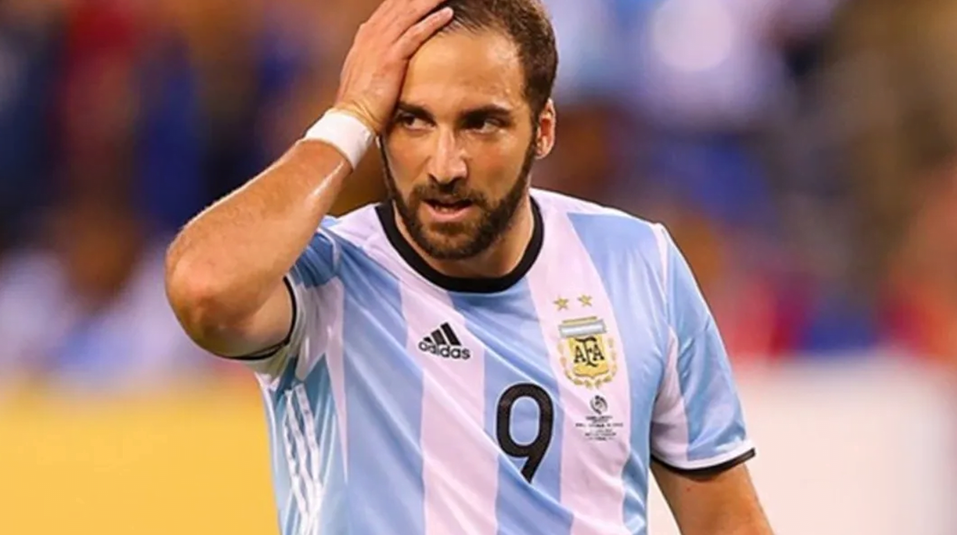 A sus 34 años, Gonzalo Higuaín anunció su retiro del fútbol profesional