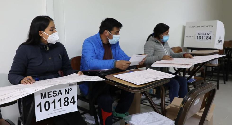Se habilita web para cobro de S/ 120 para los miembros de mesa en cola