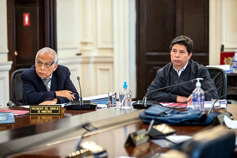 Declaran infundada demanda de amparo de Castillo contra Subcomisión de Acusaciones Constitucionales