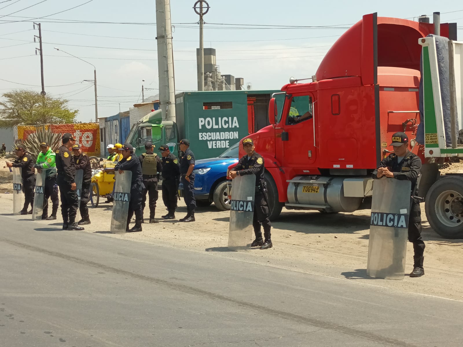 Trujillo: Transportistas de carga pesada acatan paro nacional indefinido