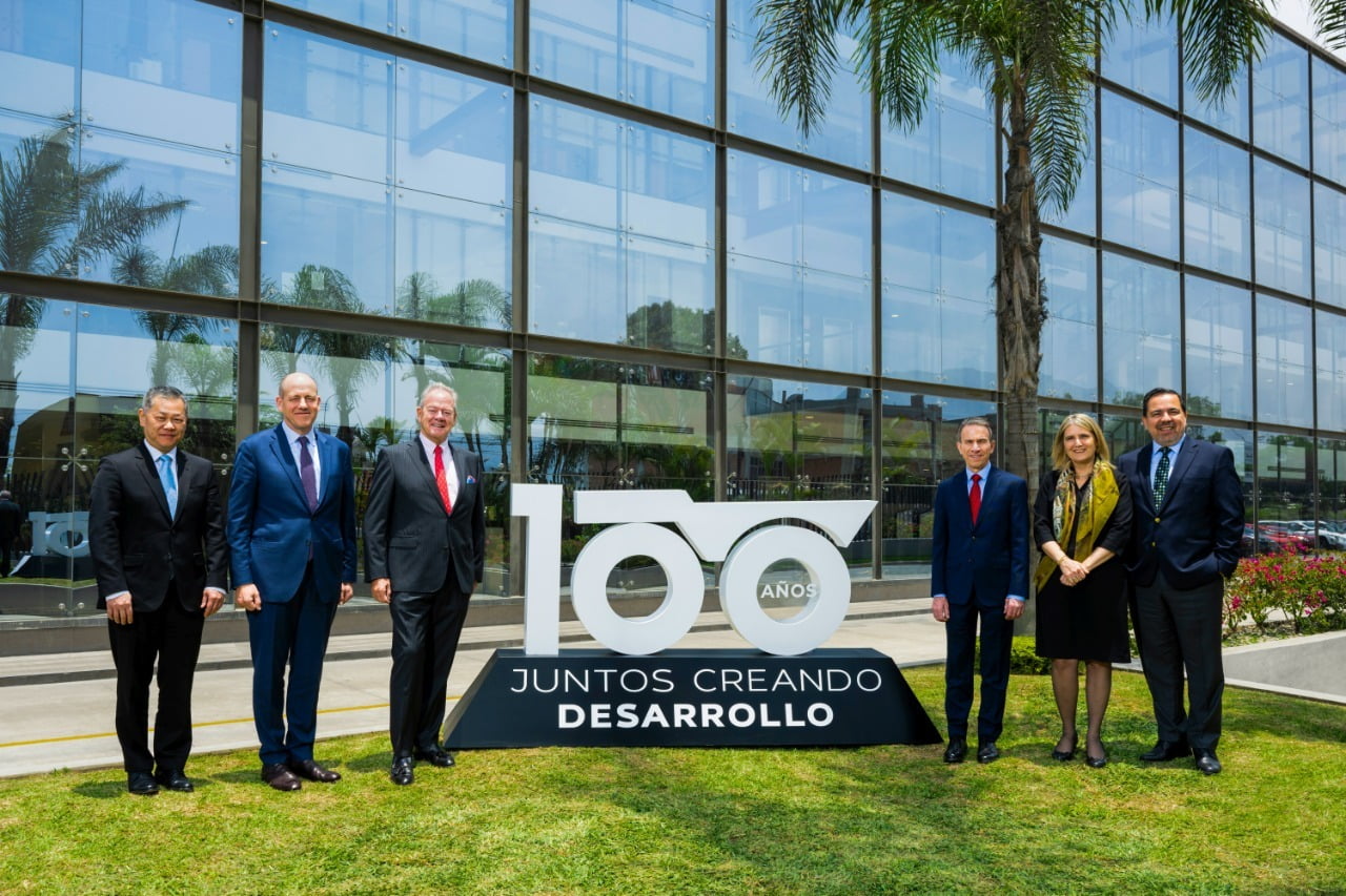 Ferreycorp y Ferreyros celebran su centenario y ocho décadas con Caterpillar