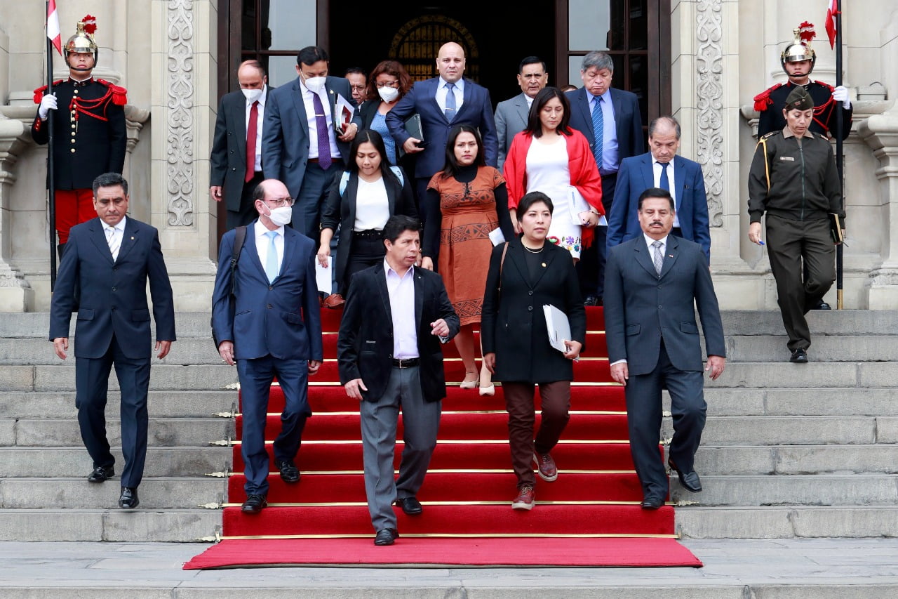 Gabinete Chávez acude al congreso para sustentar ley de presupuesto 2023