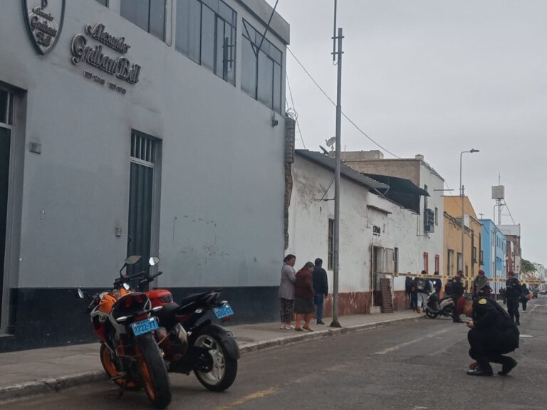 Trujillo sangriento: Hombre es baleado en exteriores de colegio
