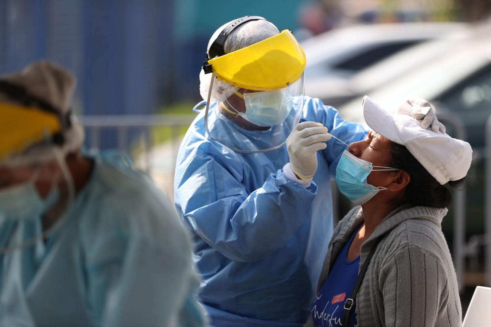 Minsa prevé que quinta ola de contagios empezaría en Diciembre