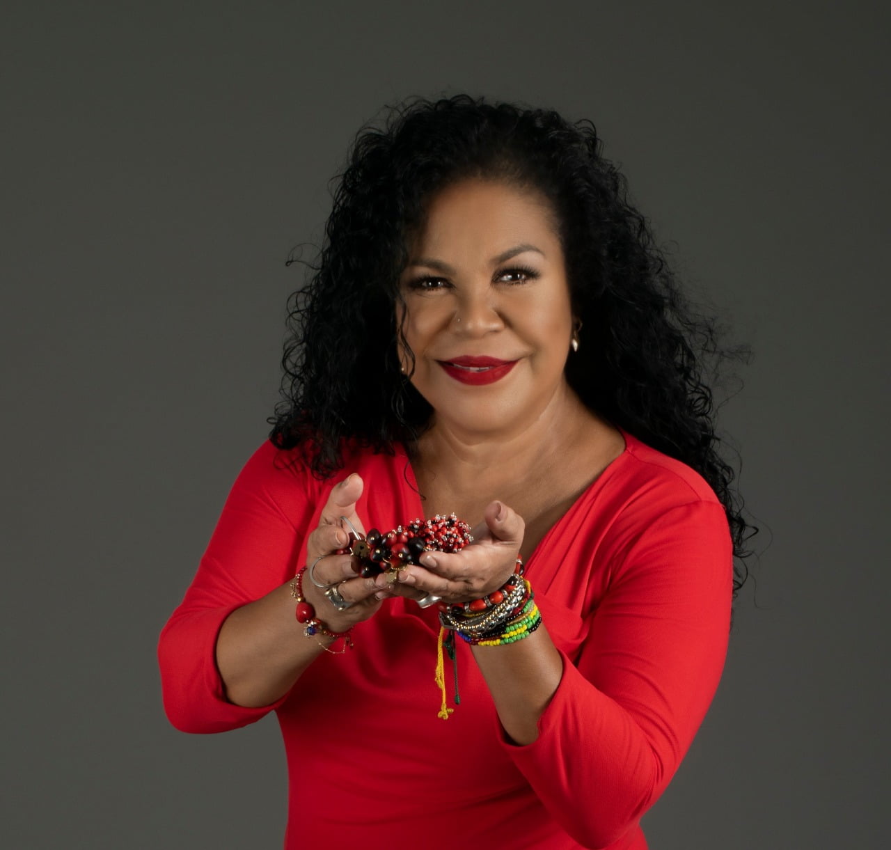 ¡Noche de patas y Eva Ayllón por primera vez en Trujillo!