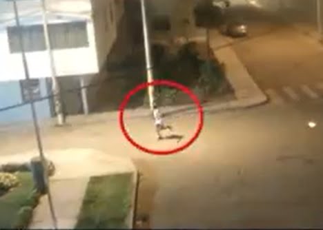 Criminal extranjero huye para no ser linchado por vecinos