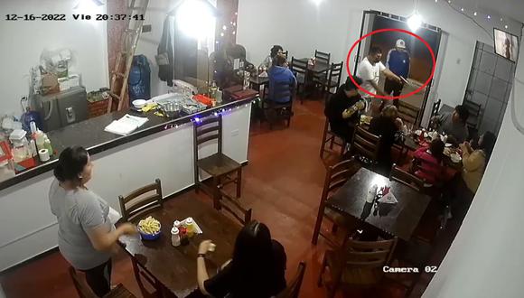 Extorsionan con explosivos a dueño de pollería “Liam’s”