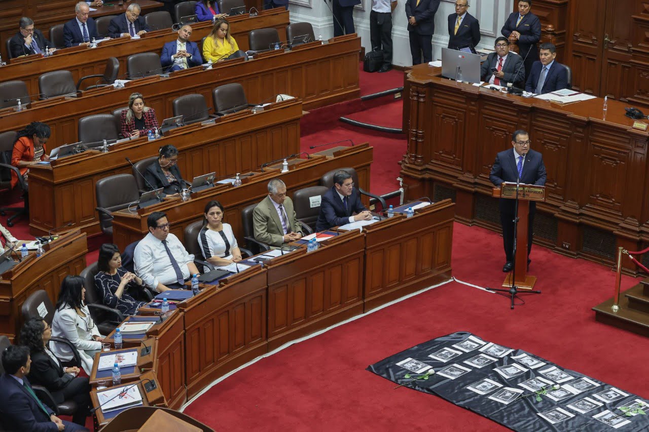 Congreso otorga voto de confianza a gabinete Otárola a pesar de muertes por crisis política