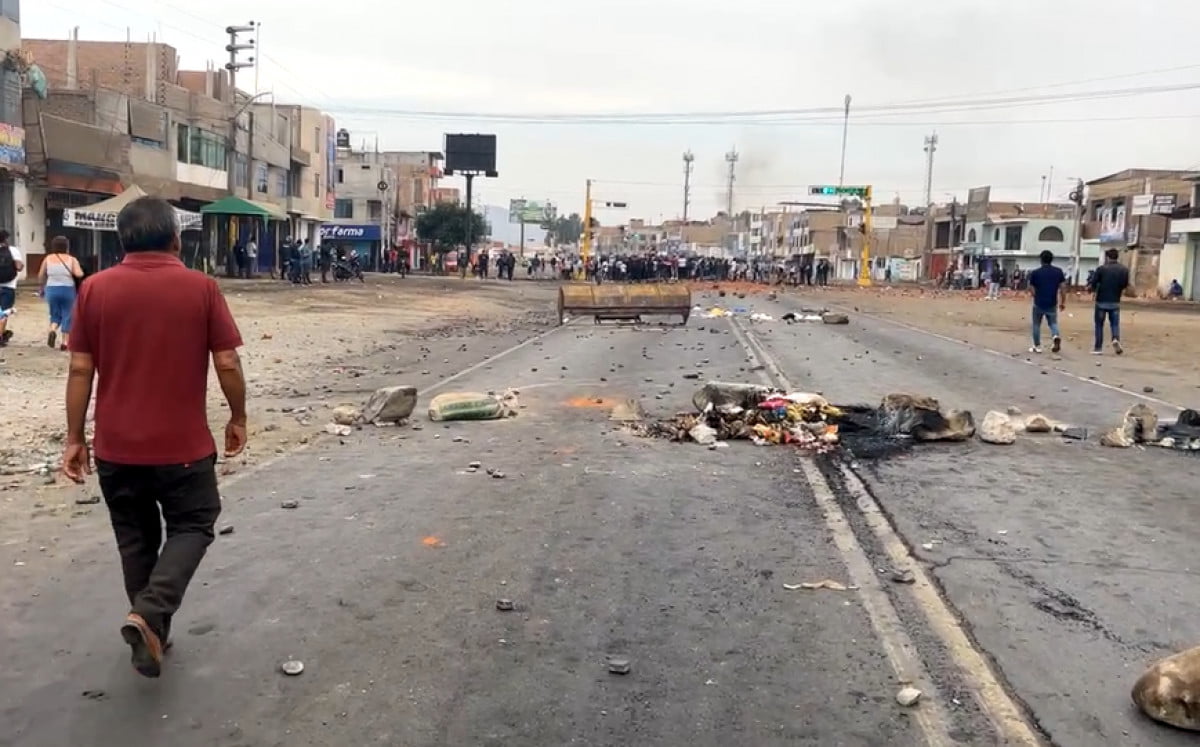 Panamericana Norte volvió a ser tomada por los manifestantes en Virú