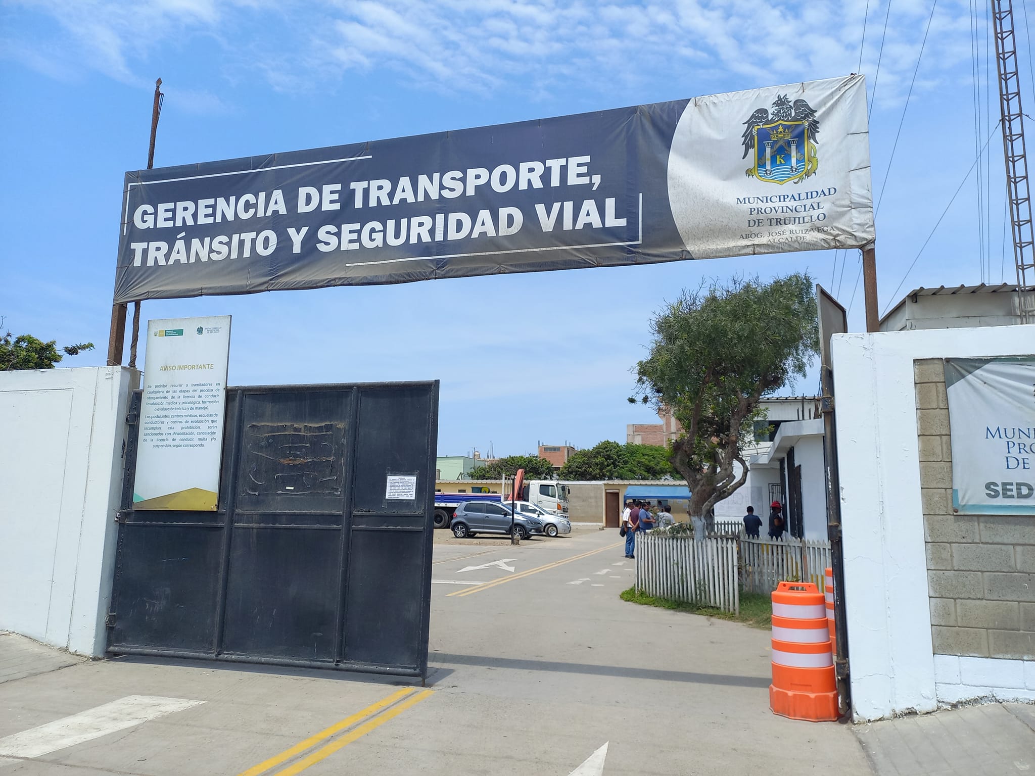 Trujillo: Pelea de venezolanos deja daños materiales en Gerencia de Transportes