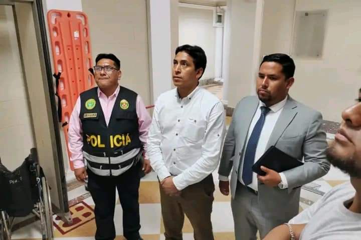 Excongresista Freddy Díaz se entregó a las autoridades