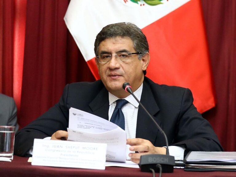 Juan Sheput: “La presidenta Dina Boluarte debería renunciar”; moción de vacancia “no prosperará”