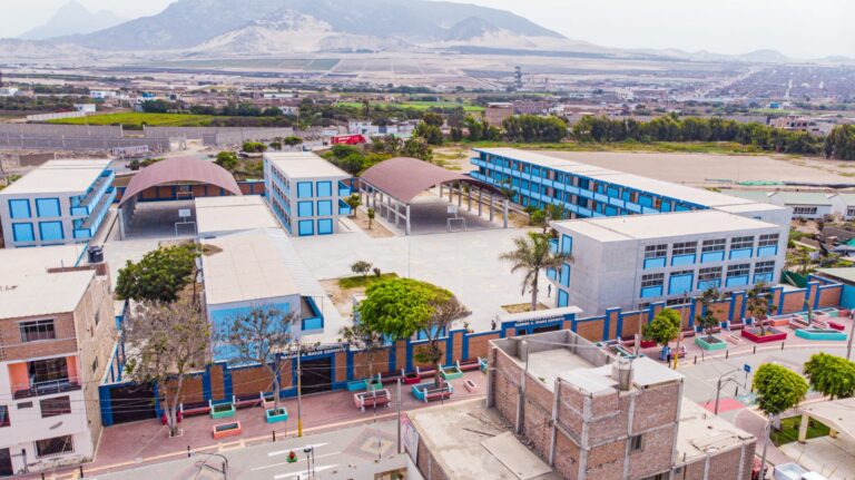 Gobierno Regional inaugura remodelado colegio Ramiro Ñique de Moche