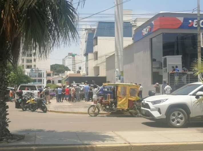 Abogado es asesinado al salir de banco en av. Larco