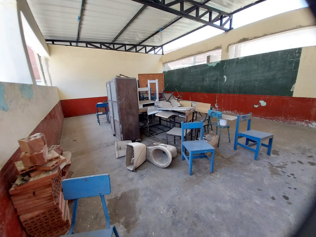 Trujillo: Más de 500 alumnos no inician clases por obras paralizadas en colegio