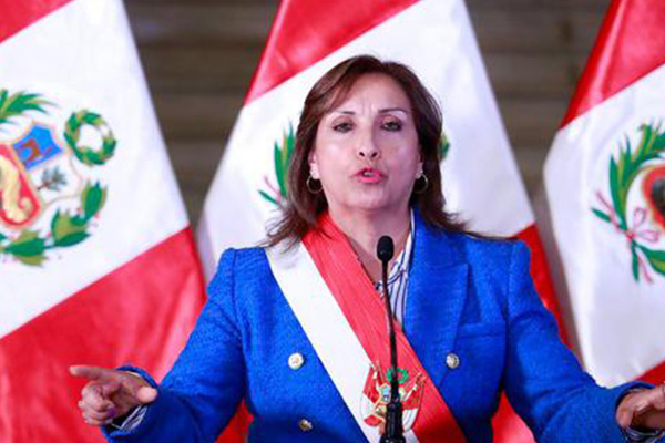 Moción de vacancia se debate hoy contra Dina Boluarte