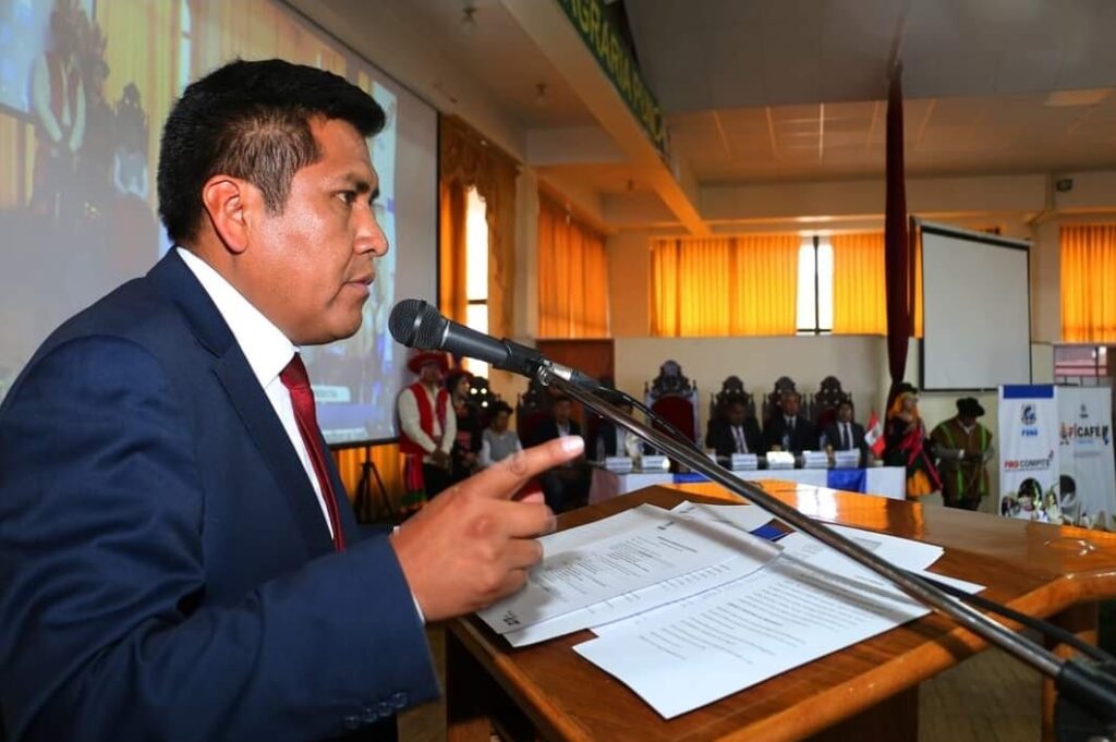 Gobernador regional de Puno, Richard Hancco Soncco, ha tenido aciertos y desaciertos.