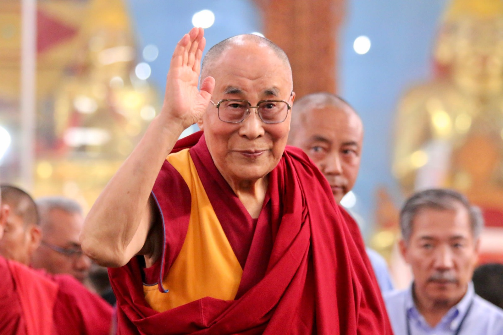 Caso Dalai Lama: ¿Cómo debe reaccionar un niño frente a una situación de abuso?