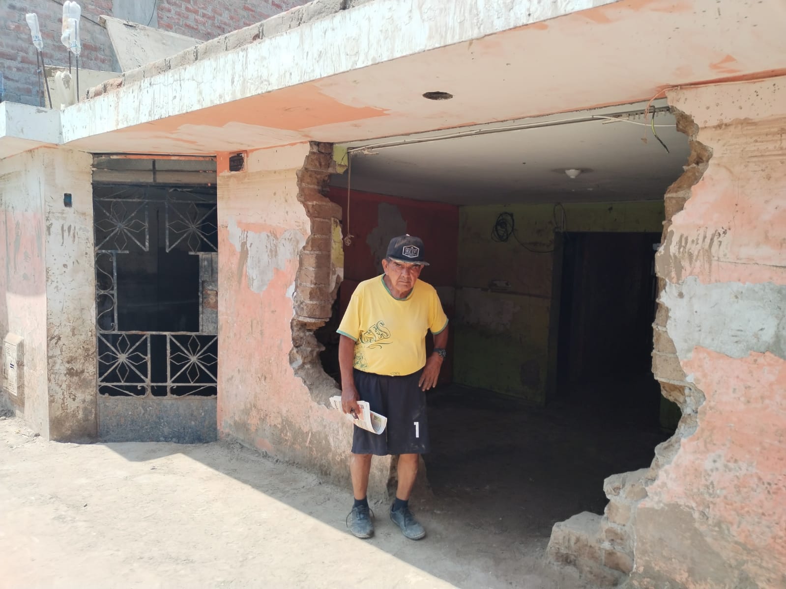 La Libertad: Damnificados por huaicos duermen en sus techos y piden ayuda a las autoridades