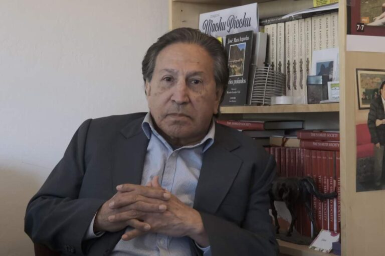 Alejandro Toledo se entregó a la justicia de EE.UU y el domingo 23 de abril será extraditado el Perú