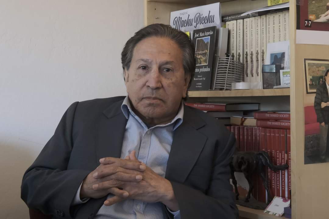 Alejandro Toledo se entregó a la justicia de EE.UU y el domingo 23 de abril será extraditado el Perú