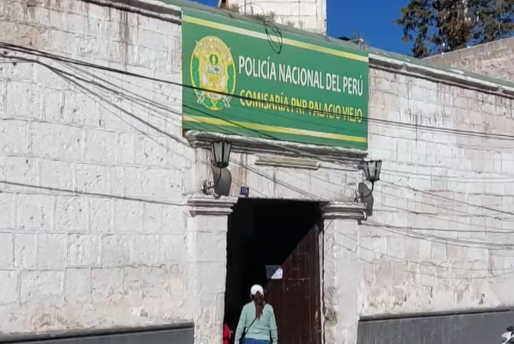 Arequipa: Mujer es abusada en tienda