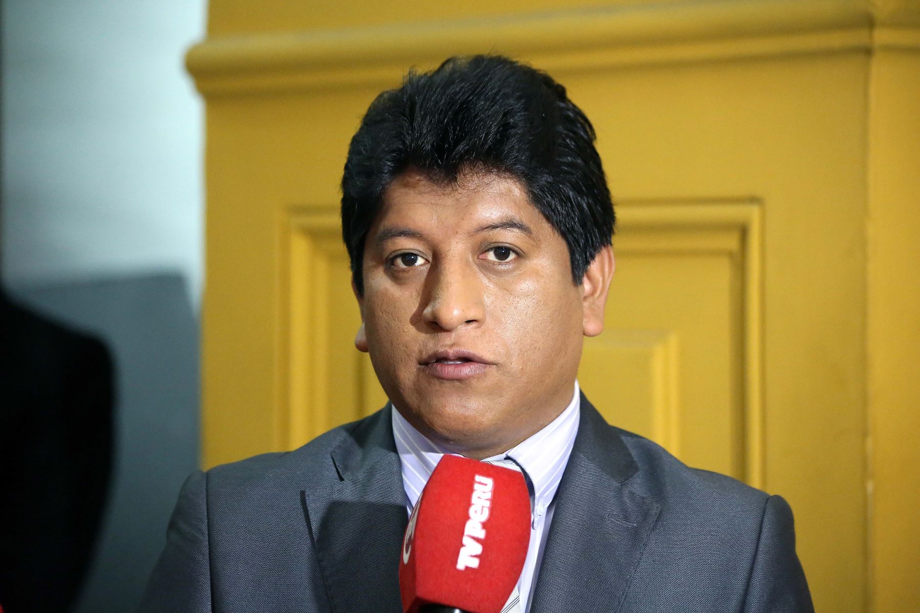 El Congreso elige a Josué Gutiérrez como nuevo Defensor del Pueblo, quien fue abogado de Vladimir Cerrón