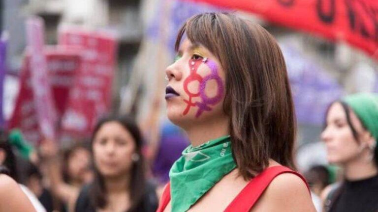 Perú: Estudio revela que más de 370 mil mujeres abortan cada año pese a la penalización
