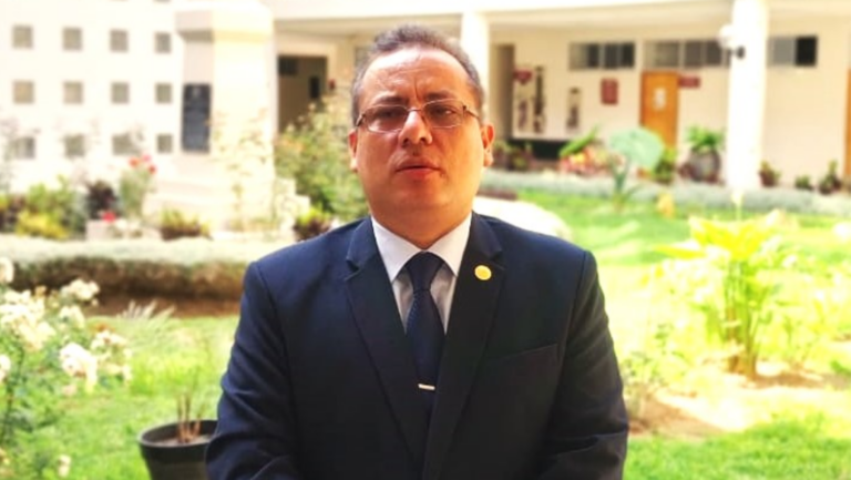 La Libertad: Pedro Angulo presenta los beneficios para agremiados del colegio de Abogados