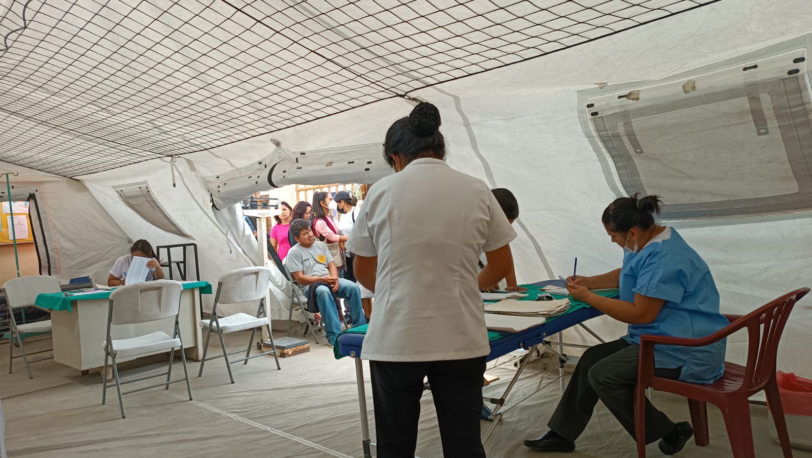 La Libertad: Hay 4 pacientes en UCI por dengue e instalan carpas para atender gran demanda de pacientes