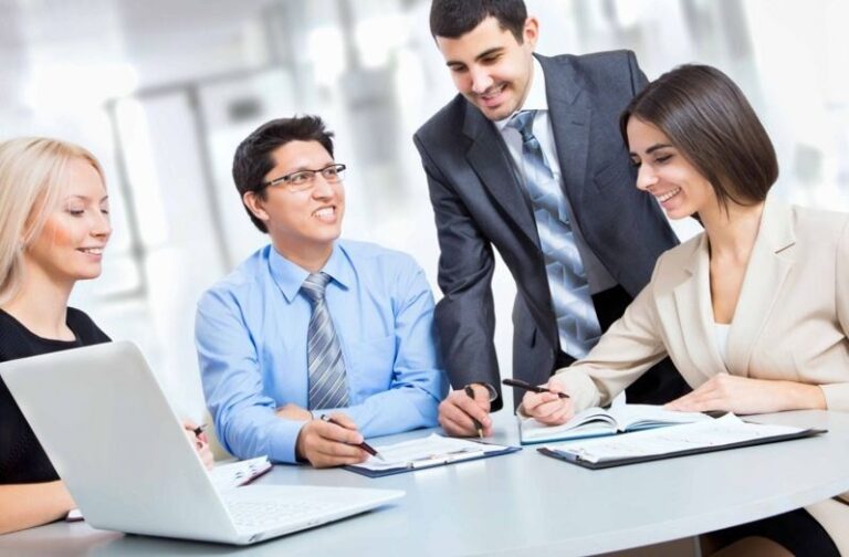 ¿Buscas ascenso en el trabajo?  Recomendaciones claves para lograrlo
