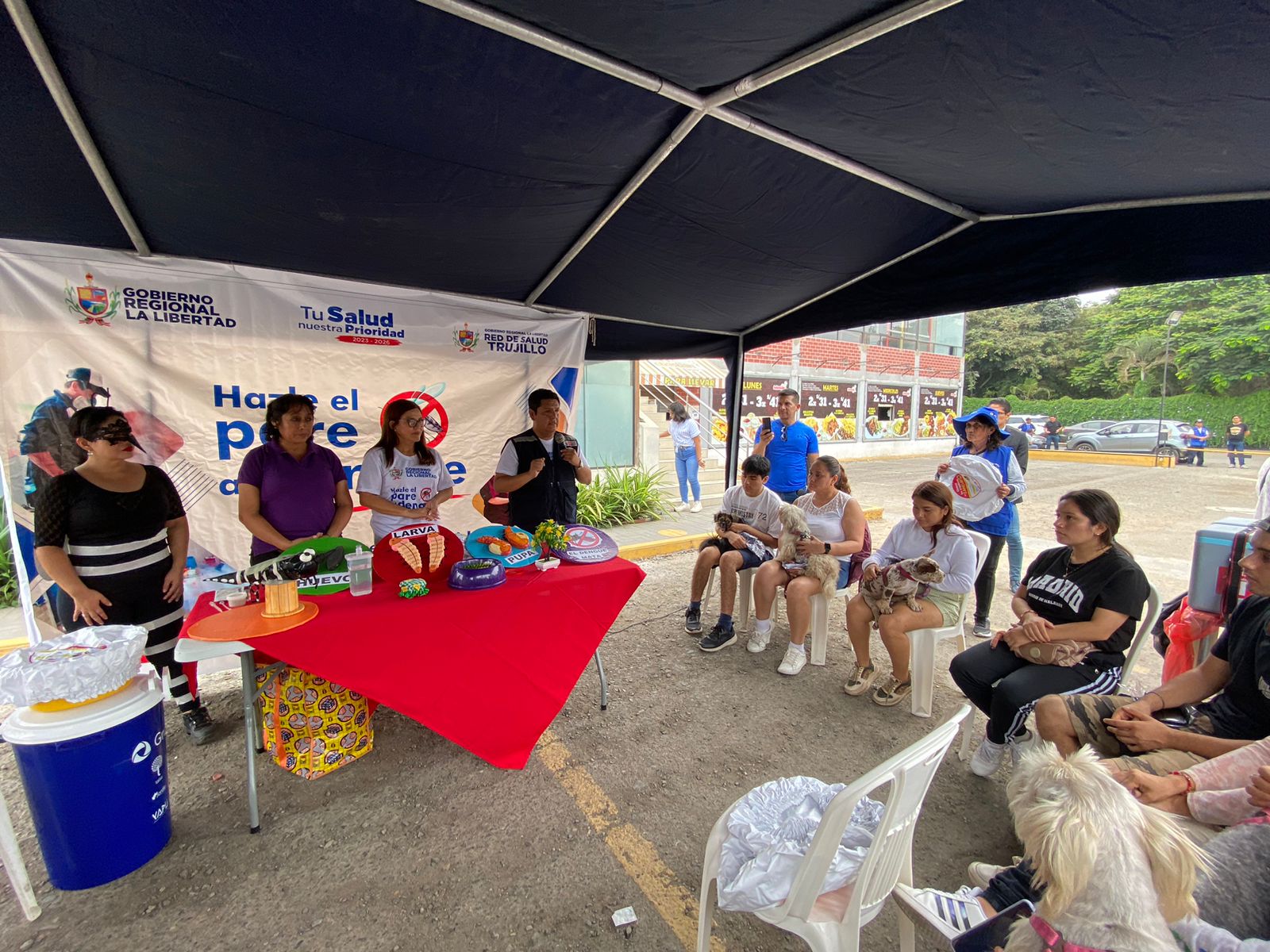 Sensibilizan a dueños de mascotas para evitar criaderos de zancudos y prevenir más casos de dengue