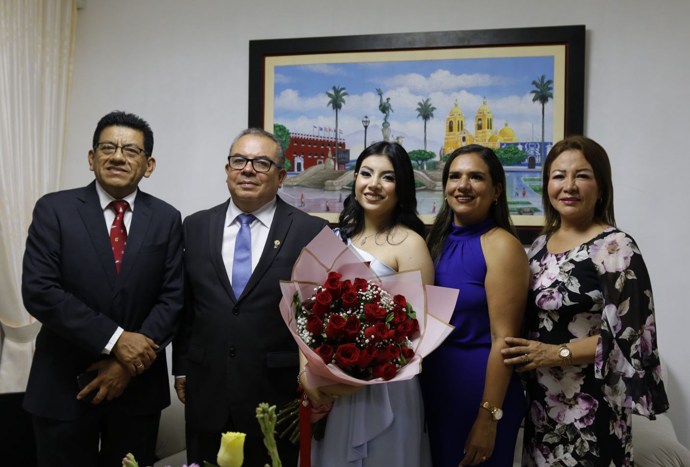 Anabell Maza Escobal es la reina del 71° Festival Internacional de la Primavera