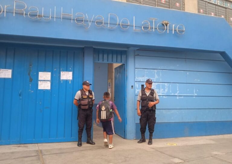 Trujillo: Serenos y agentes PNP vigilarán ingresos y salidas de 25 000 alumnos de los colegios de El Porvenir