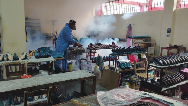 Fumigan penal de Trujillo como medida de prevención contra el dengue