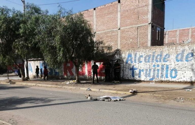 El Porvenir: hallan feto en pista de la calle Andrés Rázuri
