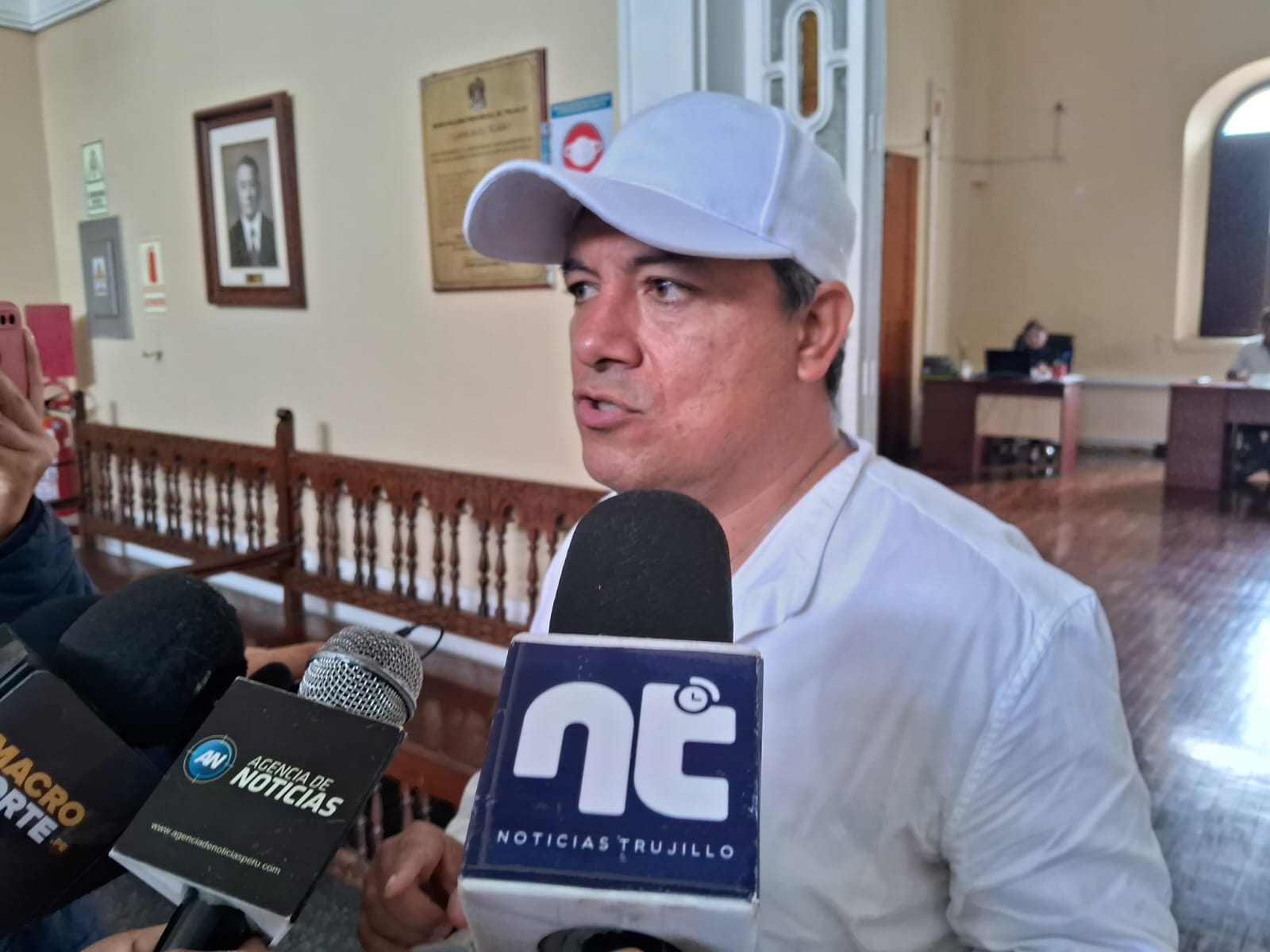 Alcalde de Trujillo, Arturo Fernández: "Yo quiero policías que maten a delincuentes"