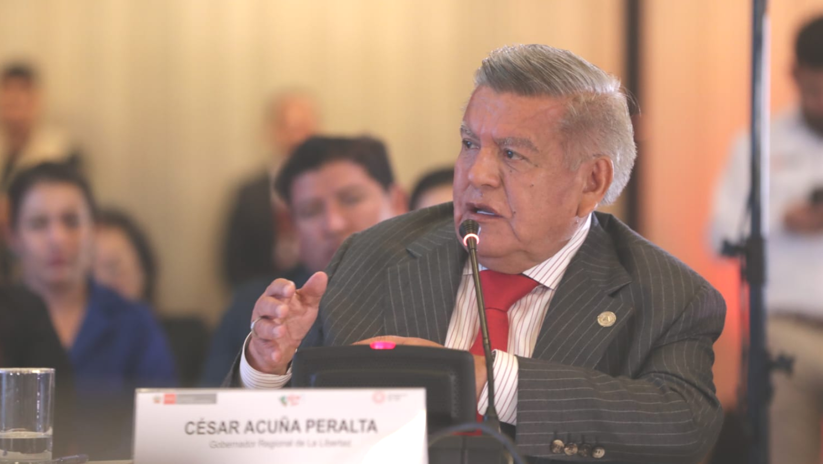 Gobernador de La Libertad, César Acuña: "Me he dedicado seis meses a tiempo completo a gestionar"