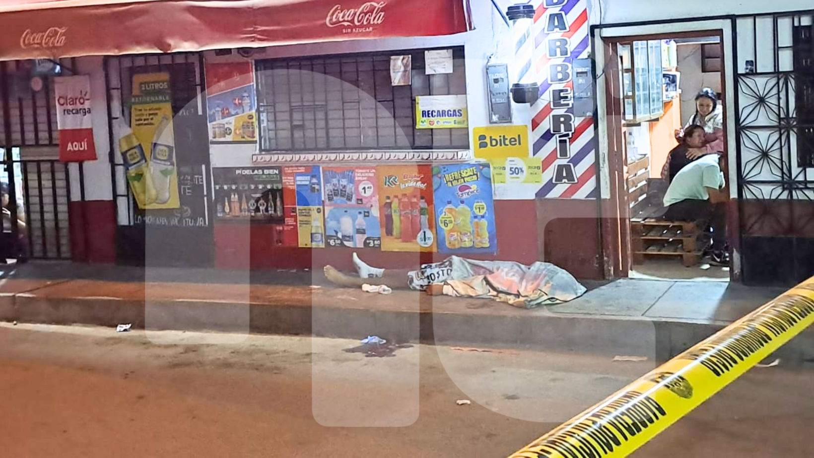 Trujillo: asesinan a barbero venezolano frente a su esposa e hijos