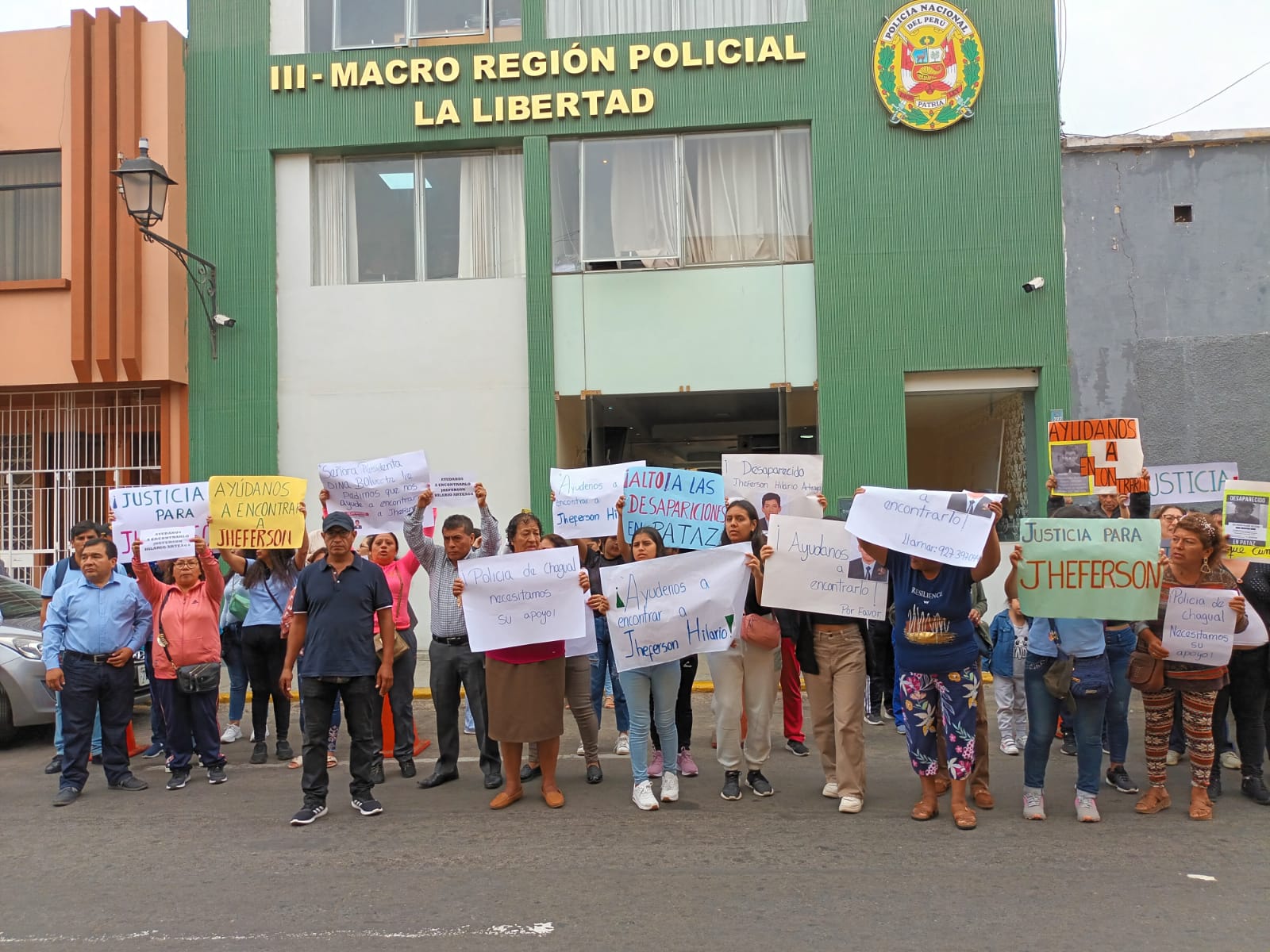 La Libertad: familiares exigen justicia para ingeniero desaparecido después de salir de la minera "Poderosa" en Pataz