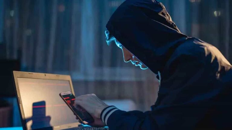Delincuentes empiezan a clonar voz con Inteligencia Artificial y estafan a peruanos