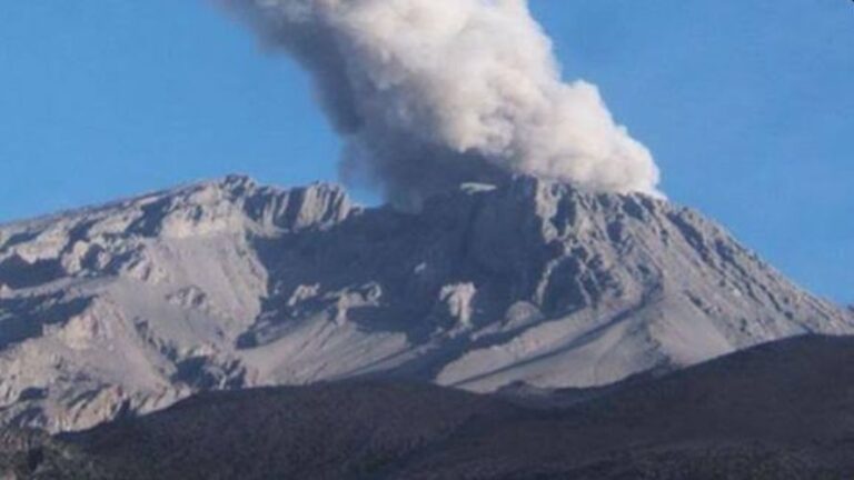 Familias de Puno también fueron afectadas con la erupción del Volcán Ubinas