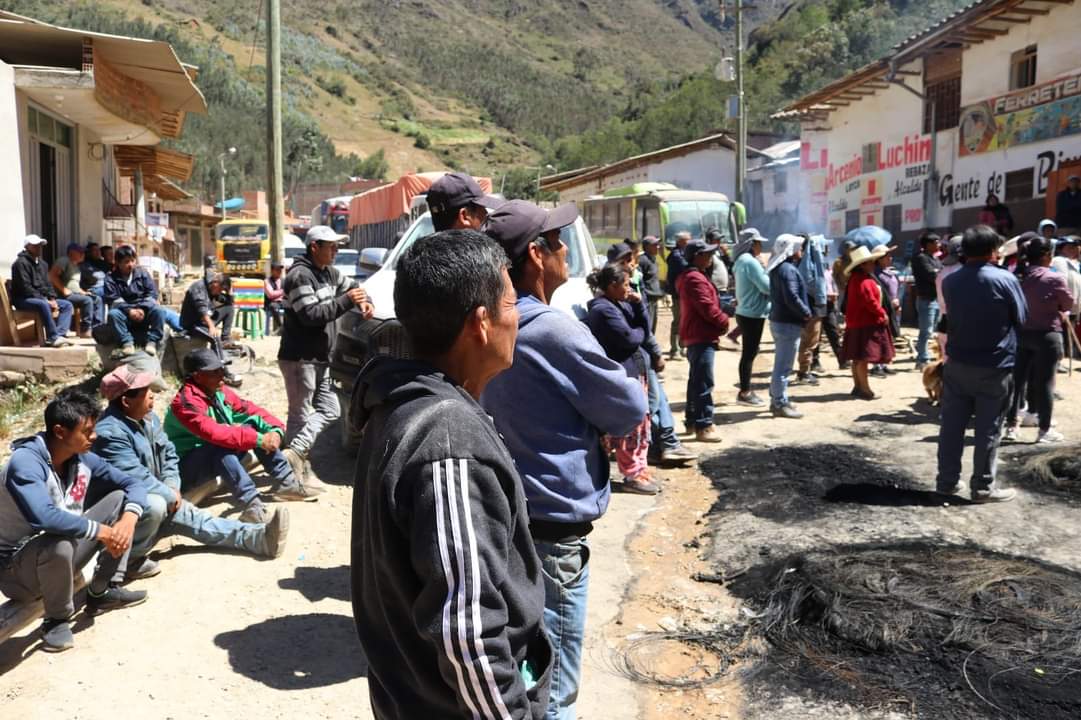 La Libertad: Pobladores de Cochorco acatan paro indefinido por el mal estado de las vías