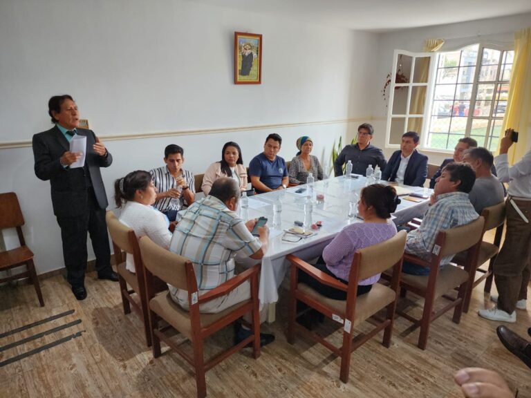 Huanchaco: llevarán proyecto de ley al congreso en favor de pobladores