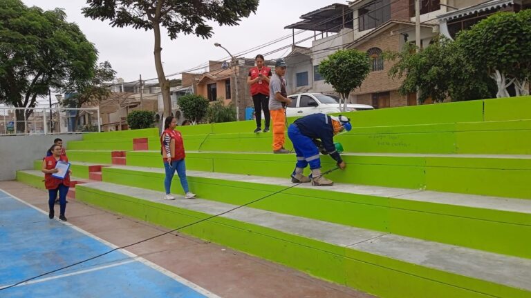 Trujillo: cortan cadenas que impedían uso libre de losas deportivas en La Rinconada