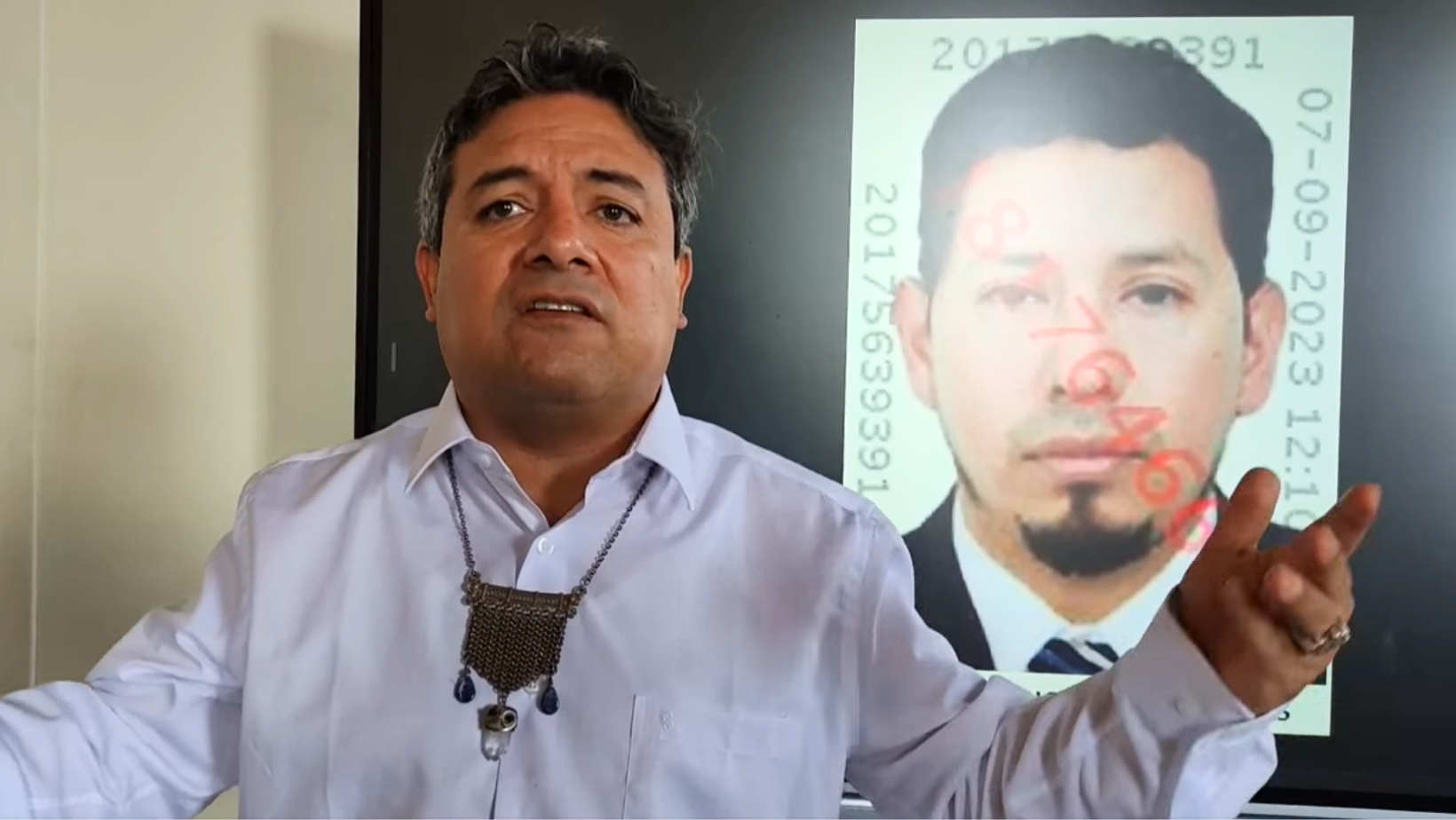 Trujillo: Arturo Fernández insulta a funcionario de la OEFA por multa a la MPT, debido a la contaminación del Botadero en El Milagro