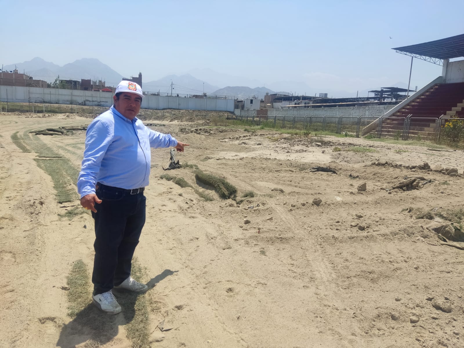 El Porvenir: alcalde exige a la FPF rehabilitar el estadipo Municipal