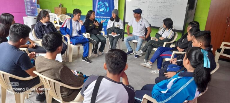 Trujillo: poetas escolares de Perú y México ofrecerán recital literario por el Día del poeta escolar