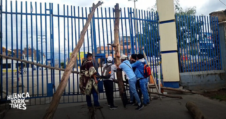 Junín: Estudiantes de la UNCP toman campus universitario exigiendo reinicio de clases